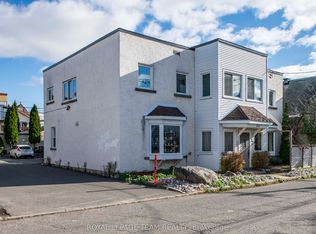 213 Desrosiers St, Ottawa, ON K1L 7T2