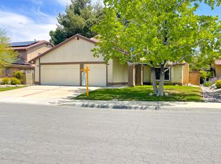 43856 Windsor Pl, Lancaster, CA 93536