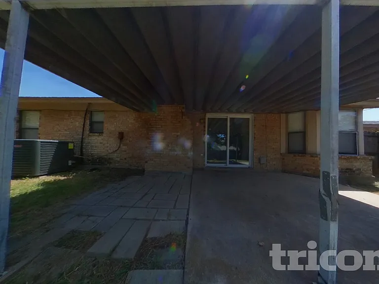 6321 Macarthur Dr — Photo 15