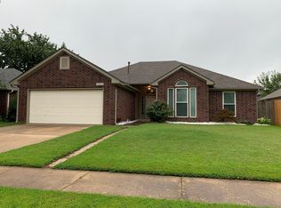 1026 E 133rd St, Glenpool, OK 74033