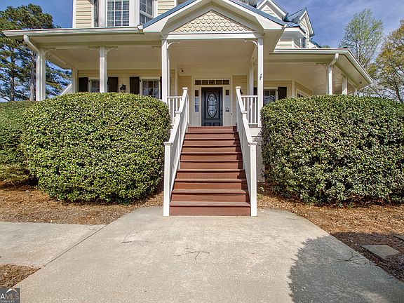 2nd image of 388 Swanson Rd