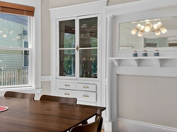 4th image of 41 Spring Park Ave #1