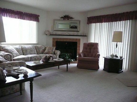 5th image of 150 W Cedar Ave APT 1E