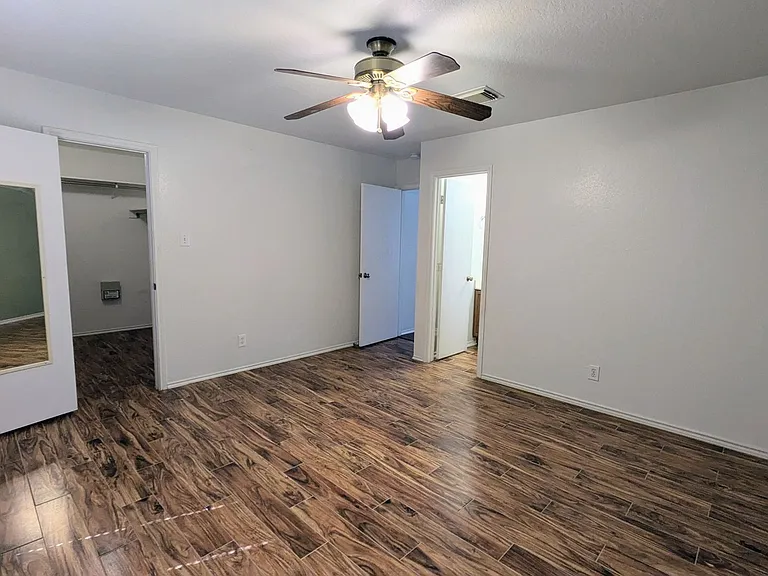 5015 Viking Coral — Photo 13