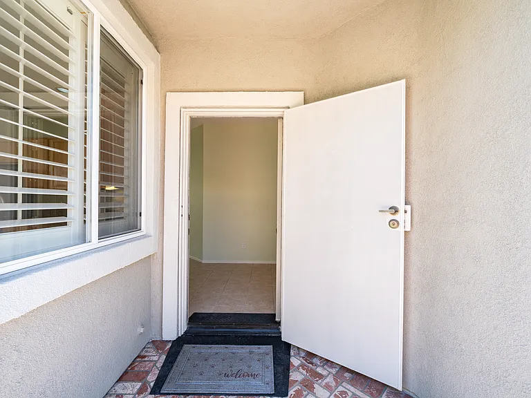 4971 Rio Bravo Dr — Photo 3