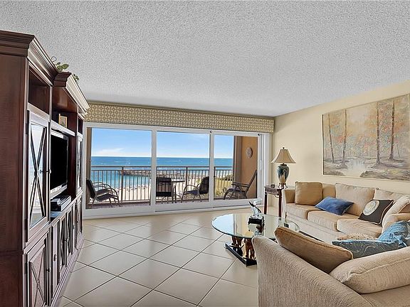 5th image of 328 N Ocean Boulevard #1104