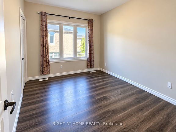 5th image of 64 Ledgerock Ct