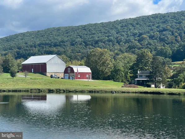 1124 Sunbury Path, Millerstown, PA 17062