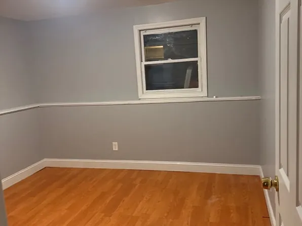 101-1A Baker St #1, Fall River, MA 02721