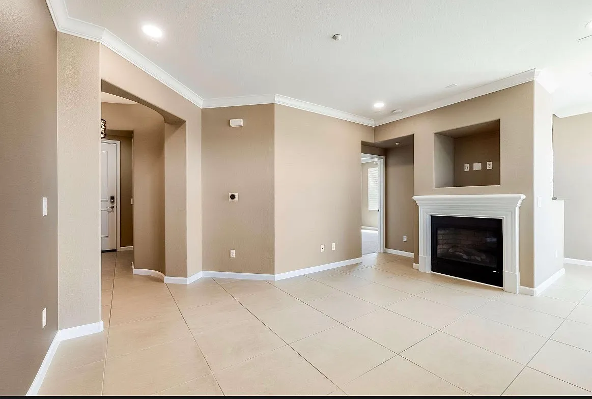 2 bed, 1124 sqft, $3,250 — Photo 4