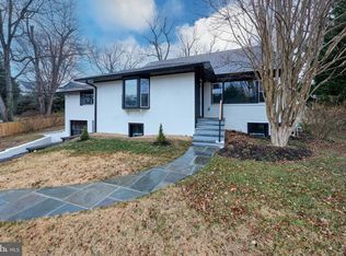 1904 Lamson Pl, Mc Lean, VA 22101