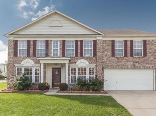 5596 N Attleburg Dr, McCordsville, IN 46055