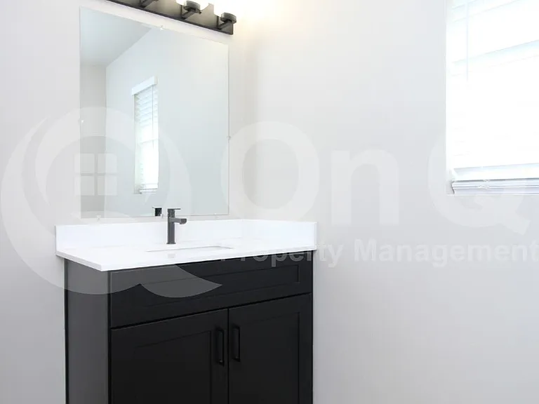 2309 N Dayton St #2 — Photo 9