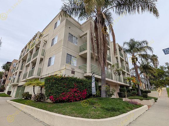 4th image of 7135 Flight Ave #101