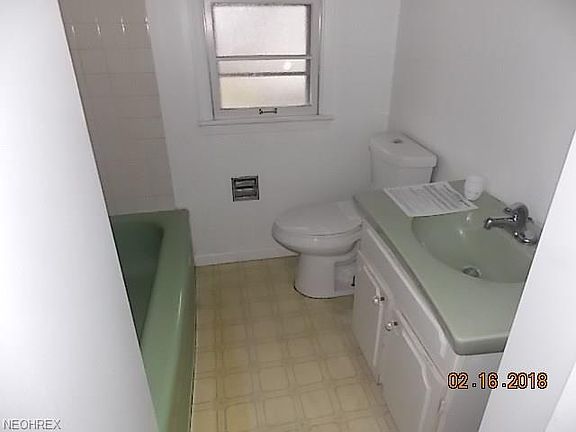 3rd image of 15316 Steinway Blvd