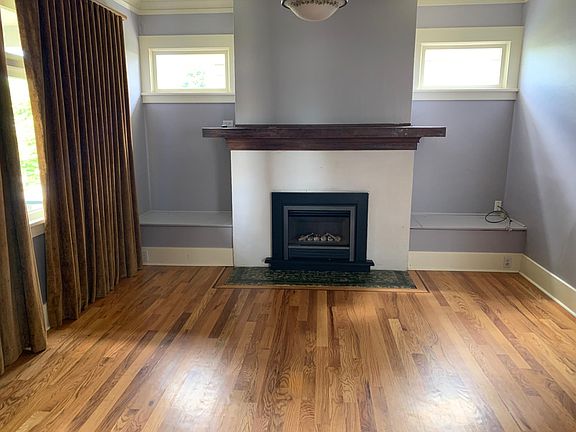 Gas fireplace in front room