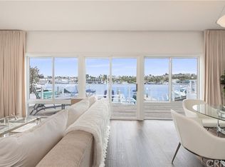 208 Via Lido Nord, Newport Beach, CA 92663