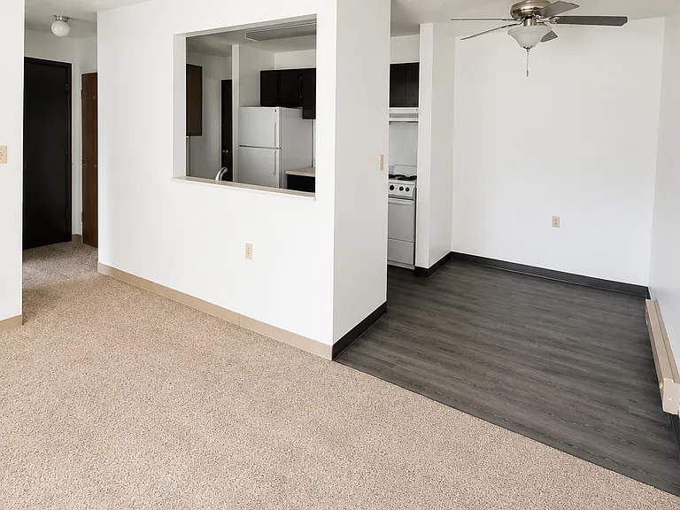 Whispering Pines Apartments — Photo 17