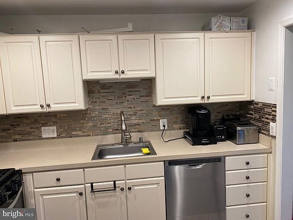 4th image of 46876 Clarion Ter APT 200