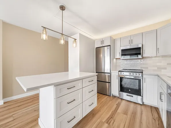 29 Concord Ave APT 709, Cambridge, MA 02138