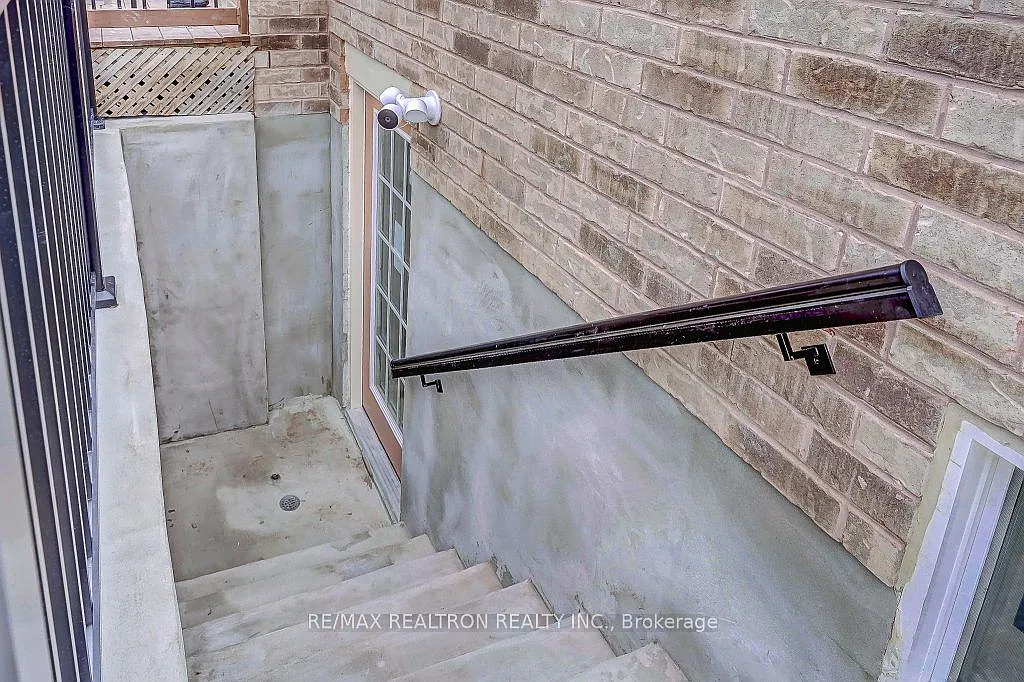 2 bed, $2,099 — Photo 4