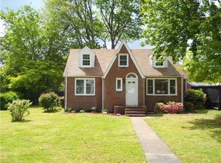 1219 Hawthorne Dr, Chesapeake, VA 23325