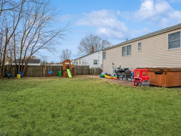 54 Mae Dr, Hamilton Twp., NJ 08620