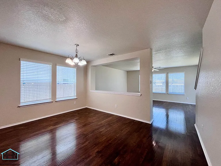 127 Booker Palm — Photo 5