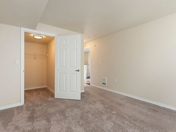 3rd image of 110 Williams Ave S Unit 304