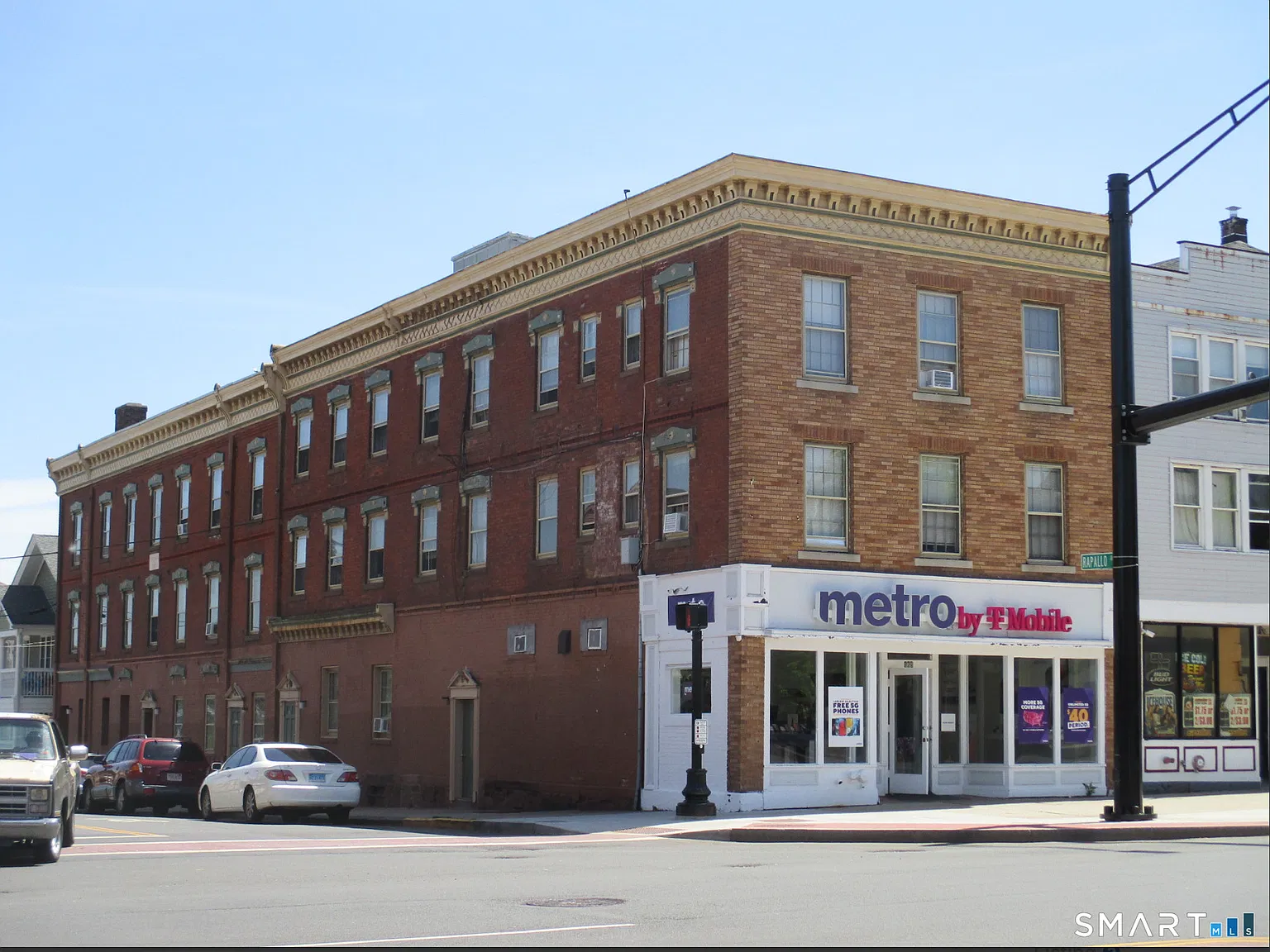 1 bed, 1.0 bath, 600 sqft, $1,460 — Photo 2