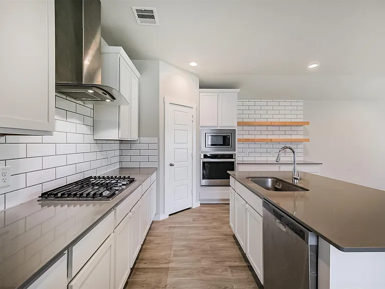 12534 Newport Arch Ln — Photo 9