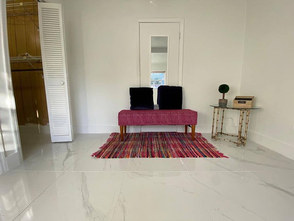 1st image of 7210 Taft St #1
