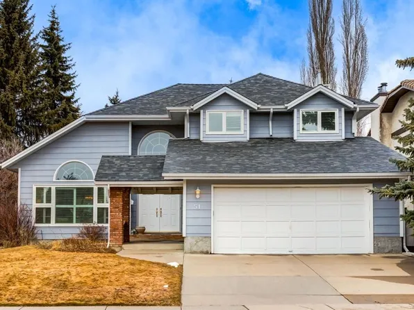 51 SE Woodacres Cres SW, Calgary, AB T2W 4V5