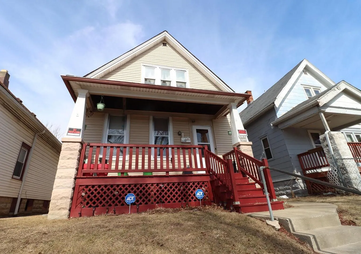 *Coming Soon 9/10 - 2-Bed 1-Bath* — Photo 1