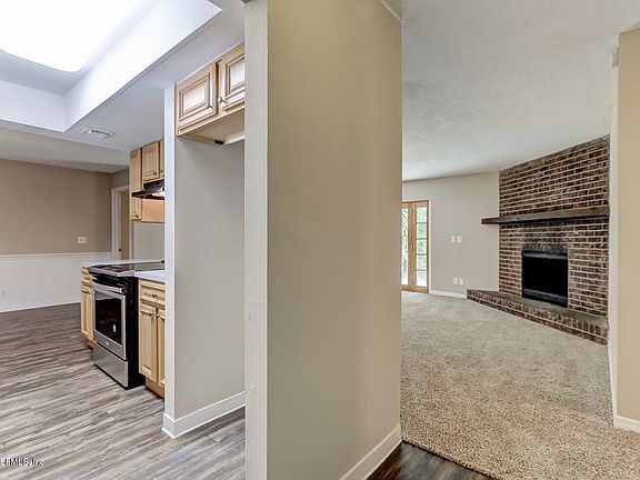 5th image of 7036 BEECHFERN Lane S