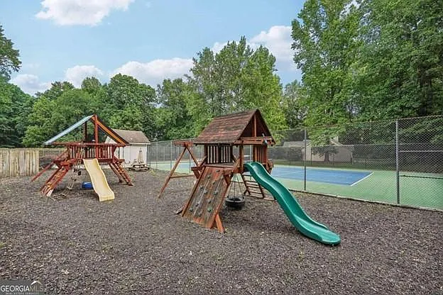 1651 White Oak Dr — Photo 30