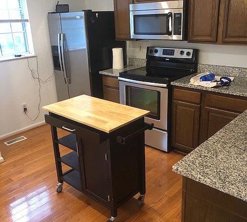 3rd image of 3343 Wyndale Ct