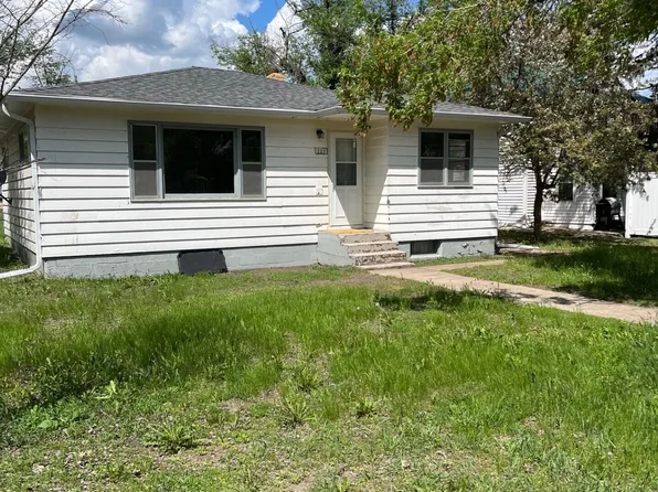 227 1st St SE, Halliday, ND 58636