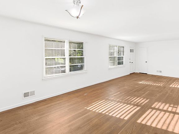3rd image of 3336 Old Montgomery Hwy #1321