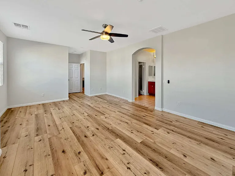 25431 Wharton Dr — Photo 10