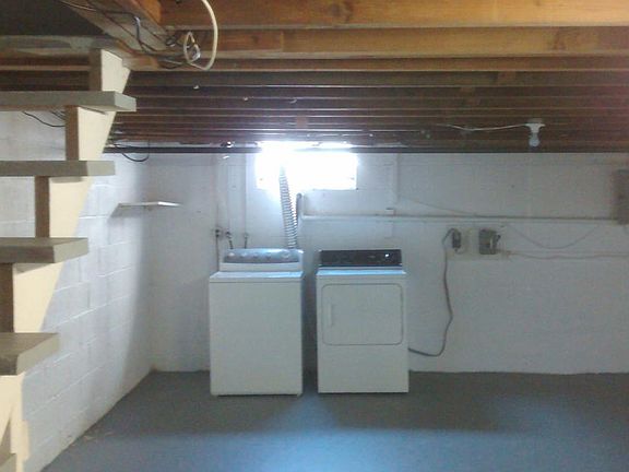 basement with washer & dryer