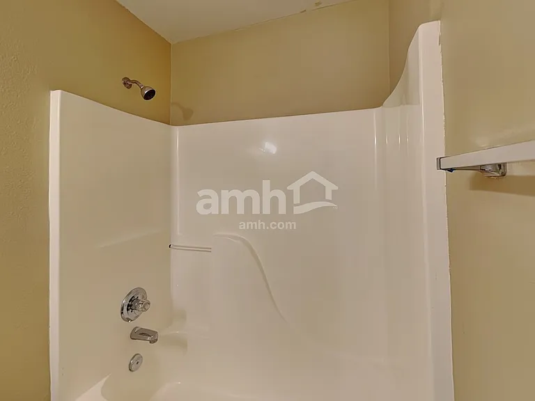 322 Brookview Dr — Photo 17