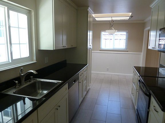 3rd image of 1541 Willowbrook Dr