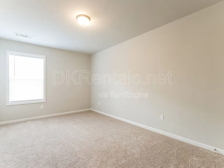 5350 Fox Den Rd — Photo 12