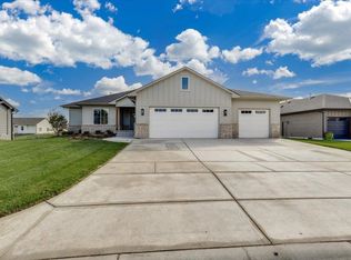 234 S Wellcrest Cir, Goddard, KS 67052