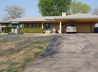 1514 Ridge Pl, Lahoma, OK 73754