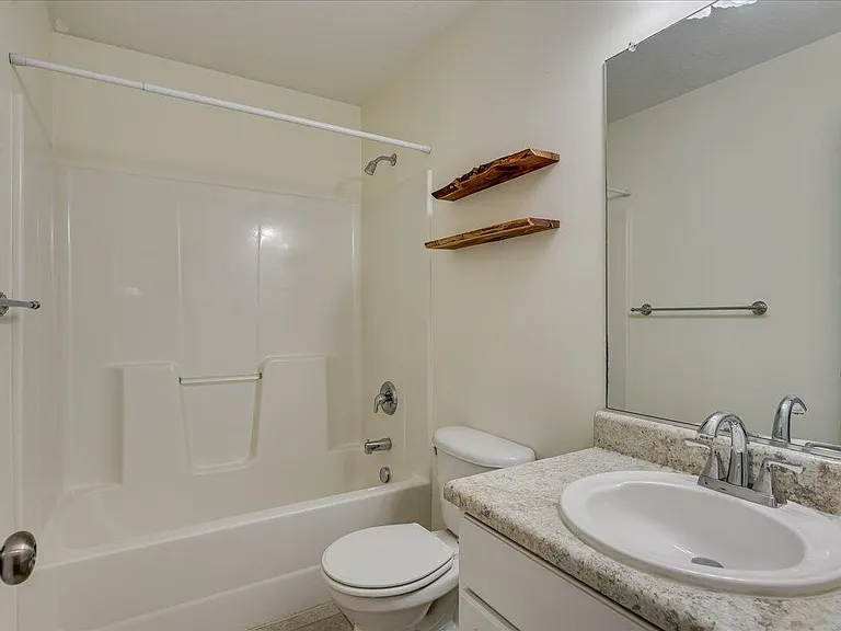 800 Cotswold Ct — Photo 25