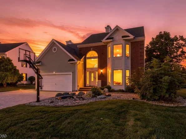 563 Buckingham Dr, Piscataway Twp., NJ 08854