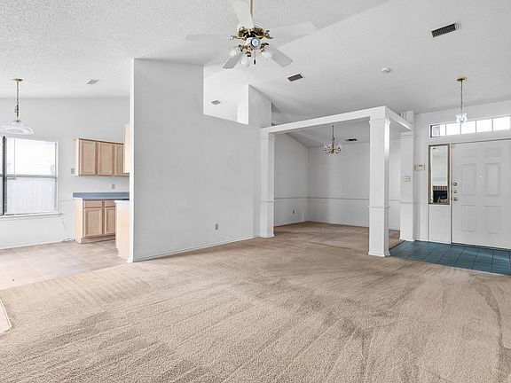 3rd image of 4203 Vicki Dr