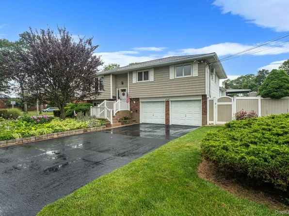 480 Fenimore Avenue, North Babylon, NY 11703